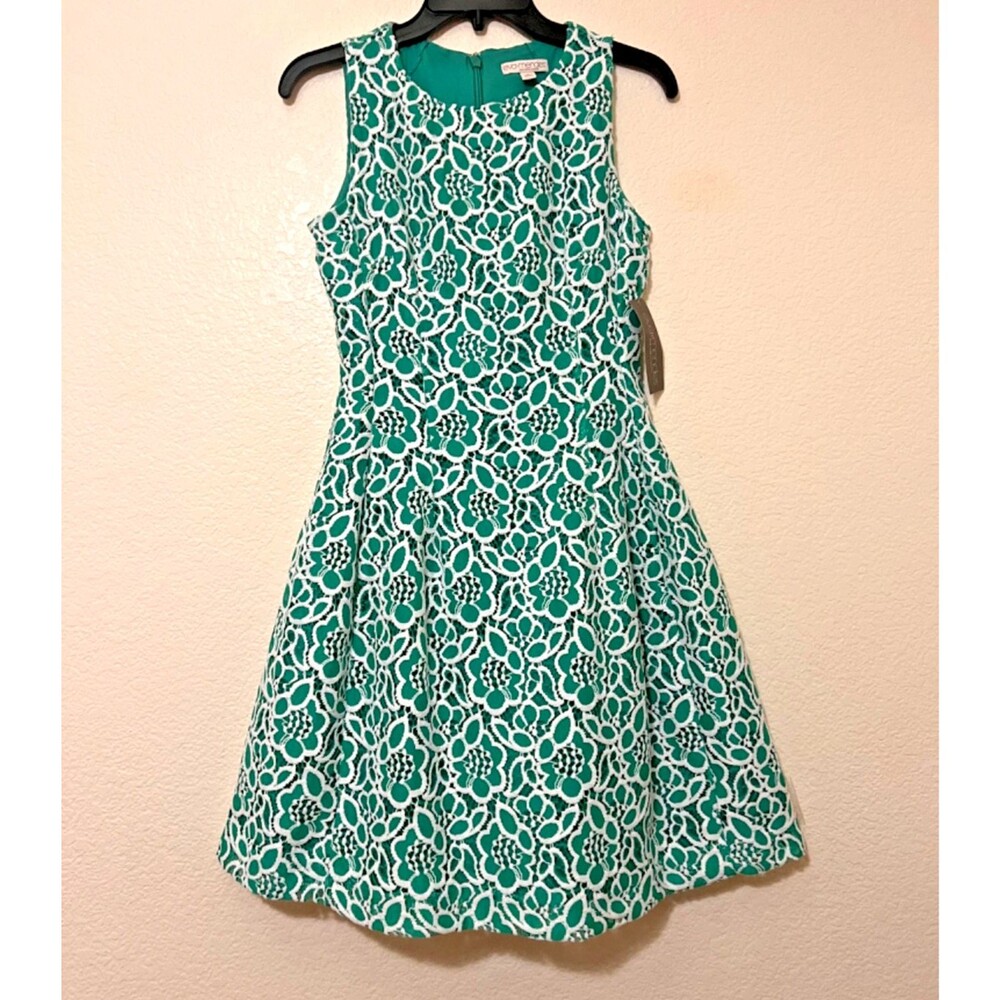 EVA MENDES NY&C Green/White Floral Lace Crochet Overlay Fit & Flare Dress 0 NWT